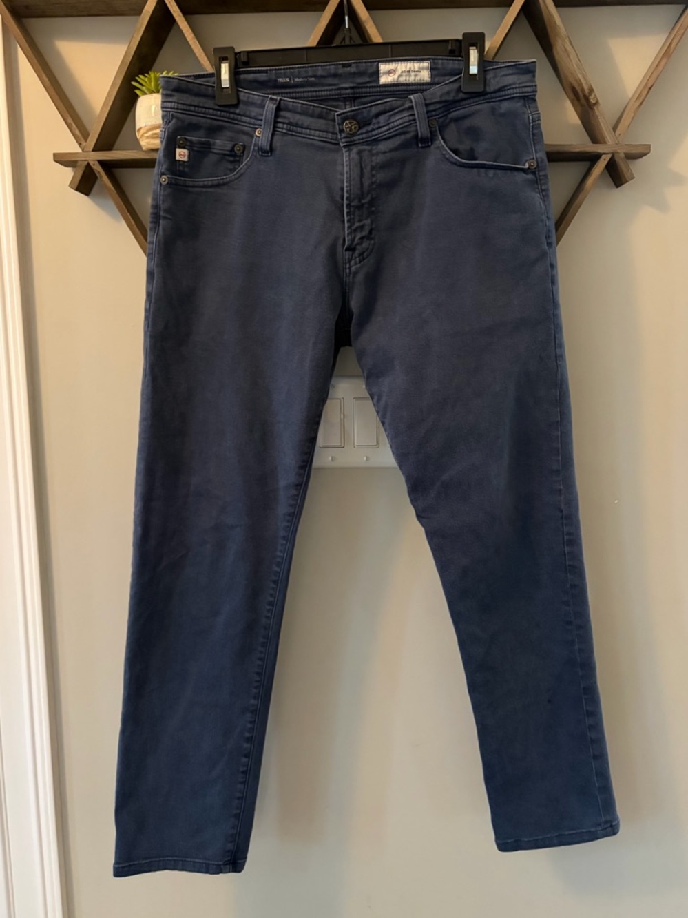 Men’s AG Adriano Goldschmied Tellis modern slim-fit jeans. 33x30